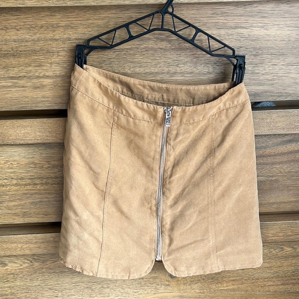 Tan skirt with front zipper